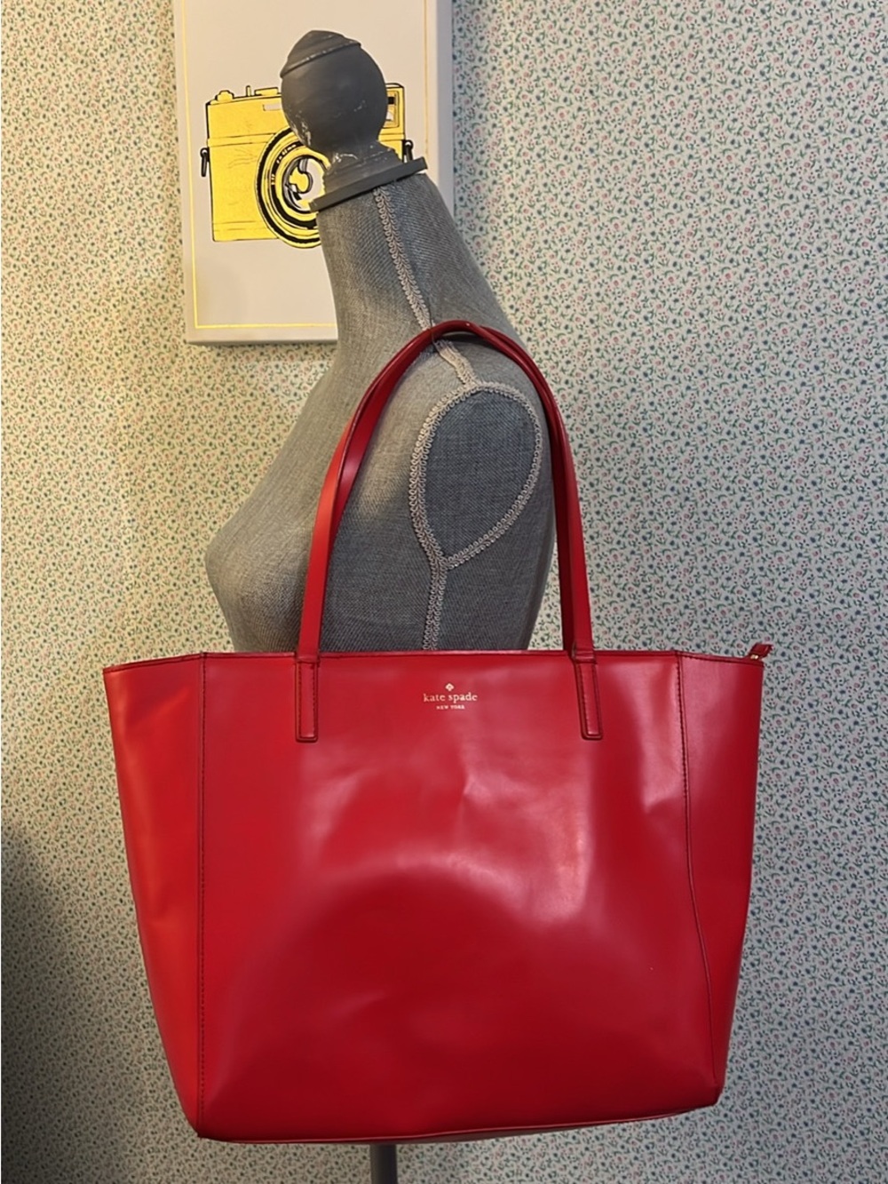 Kate Spade White Street Violeta Tote Prickly Pear Red Leather Gold Tone Bag